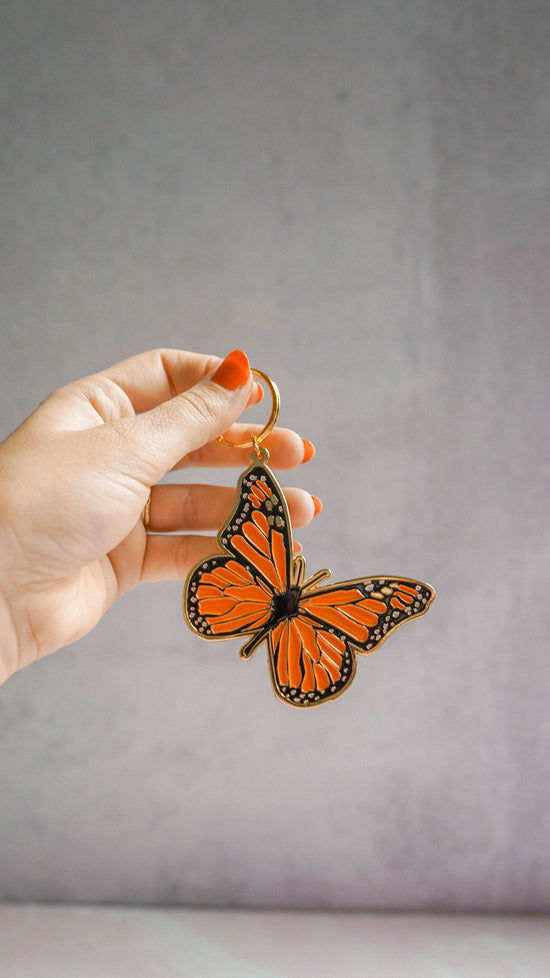 Load image into Gallery viewer, Monarch Keychain